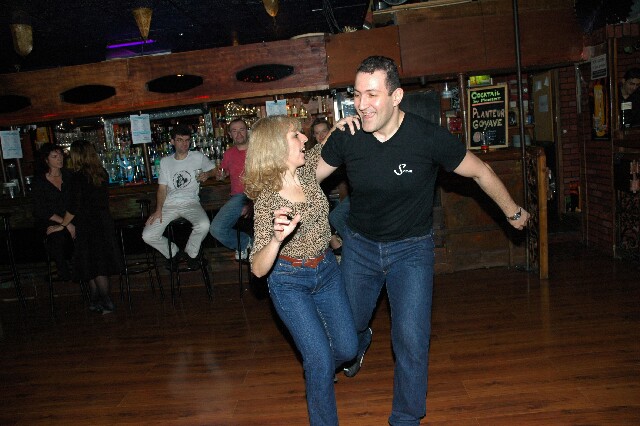 min 2005 12 18 sharkys 083
